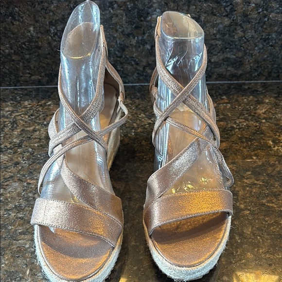 New Eileen Fisher Bronze Metallic Wedge Sandals with Ankle Strap 11 - Picture 2 of 6